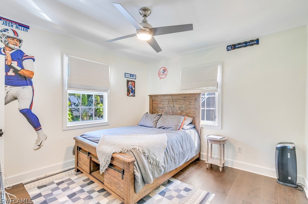 1221 Canterbury Dr, Fort Myers FL  33901-8762 exterior