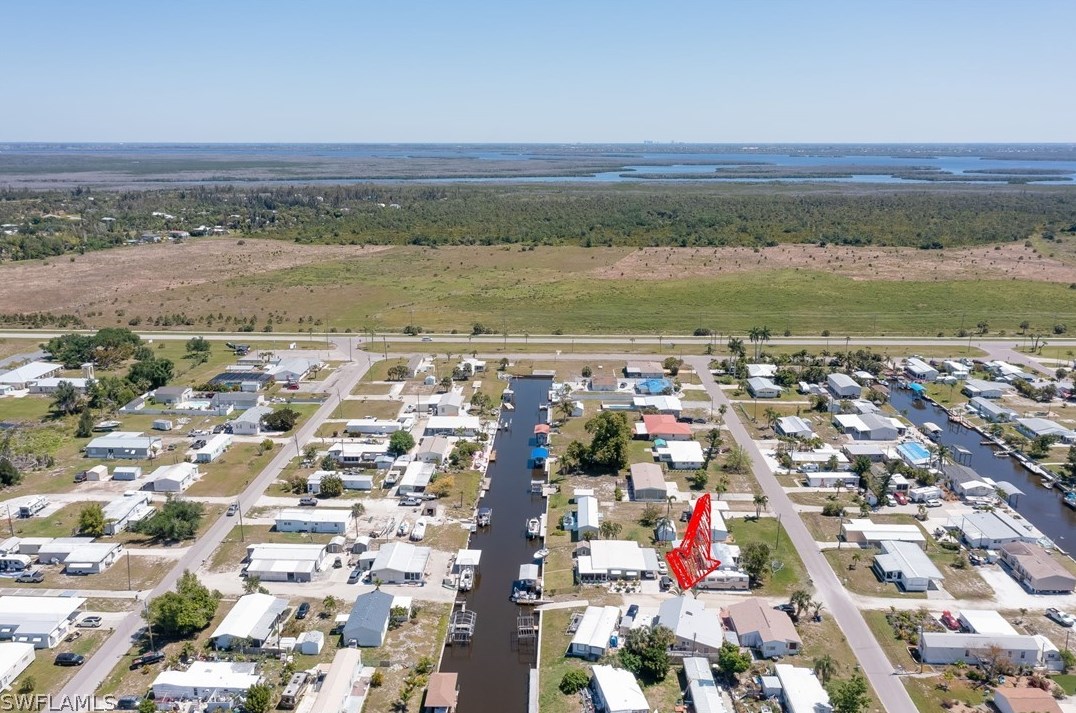 4828 Flamingo Dr, Saint James City FL  33956-2816 exterior