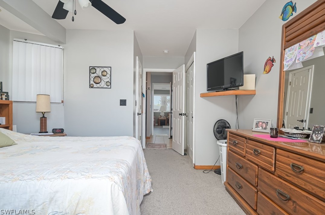 4828 Flamingo Dr, Saint James City FL  33956-2816 exterior