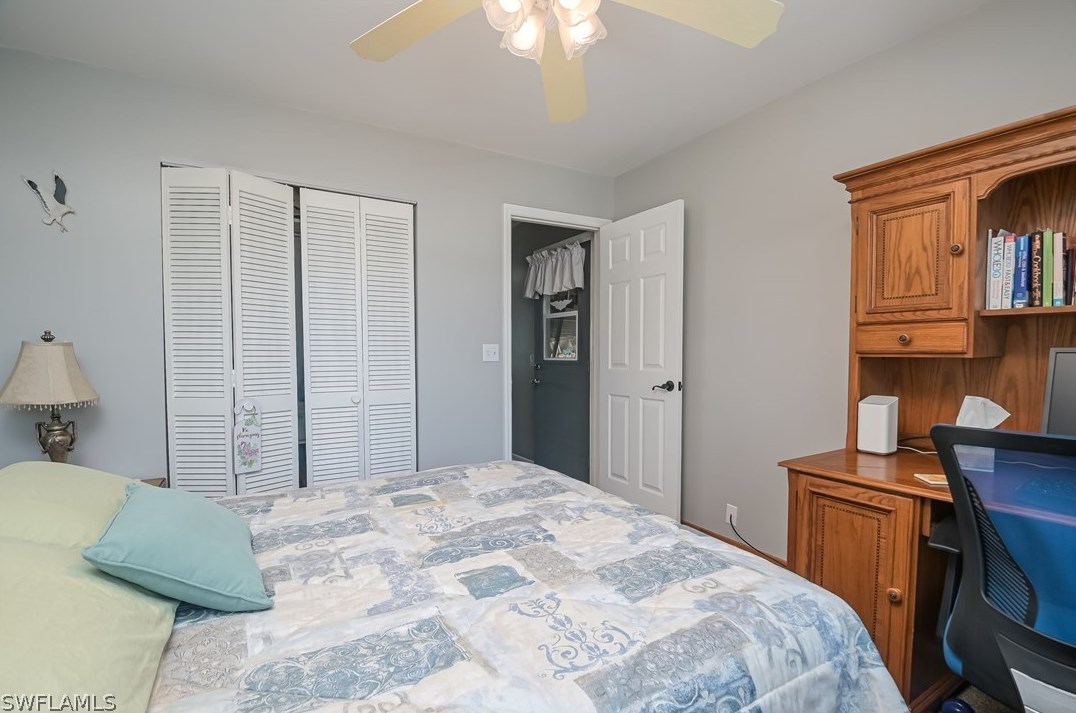 4828 Flamingo Dr, Saint James City FL  33956-2816 exterior