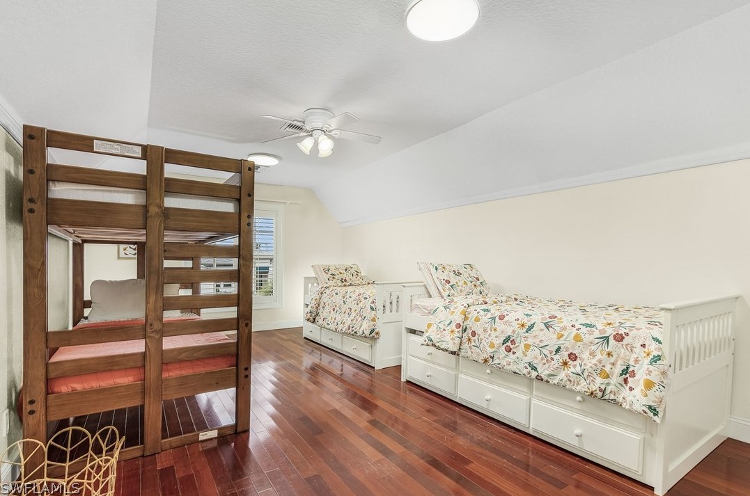 4006 25 Pl, Cape Coral FL  33914-5470 exterior