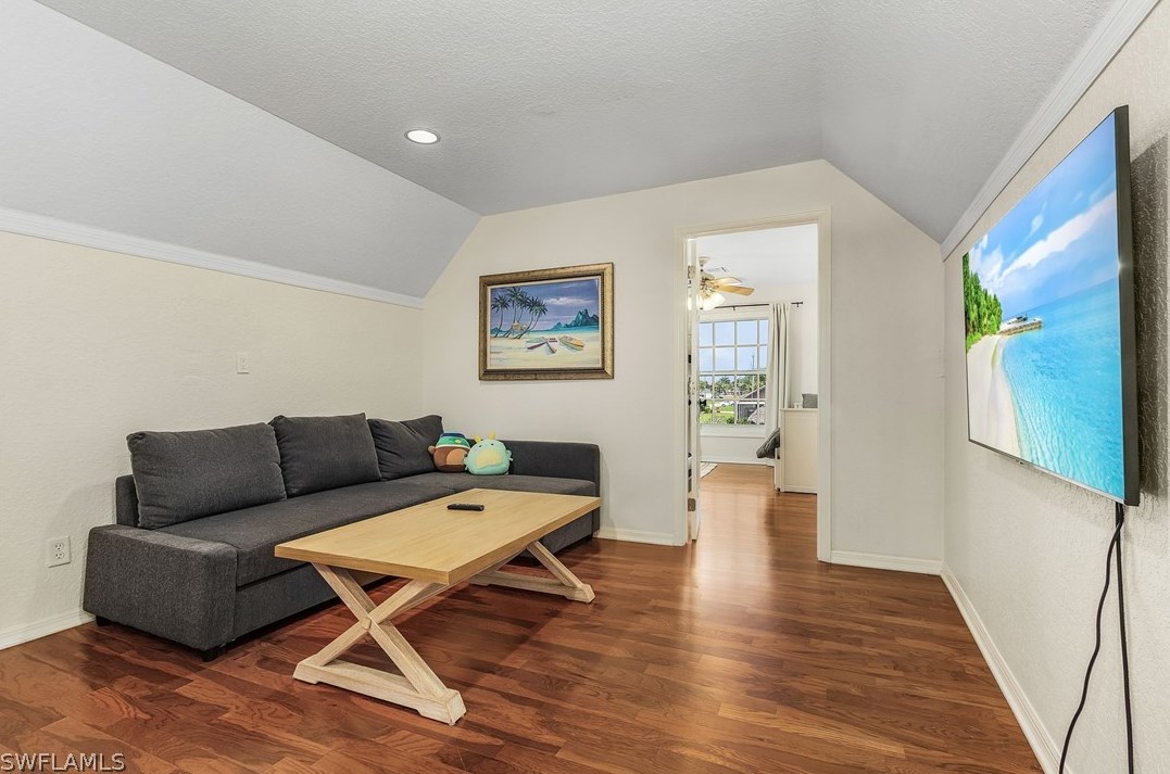 4006 25 Pl, Cape Coral FL  33914-5470 exterior