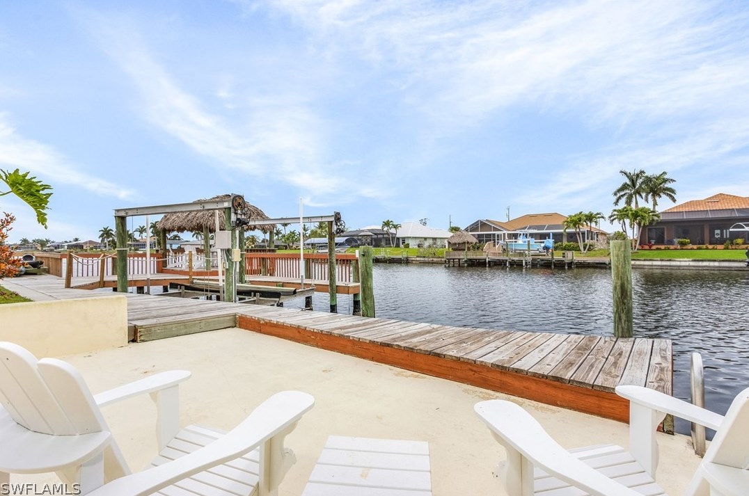 4006 25 Pl, Cape Coral FL  33914-5470 exterior