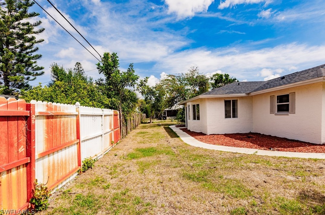 18146 Hilda Dr, Fort Myers FL  33967-6140 exterior