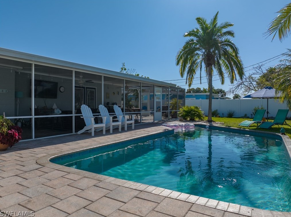 804 Entrada Dr, Fort Myers FL  33919-3212 exterior