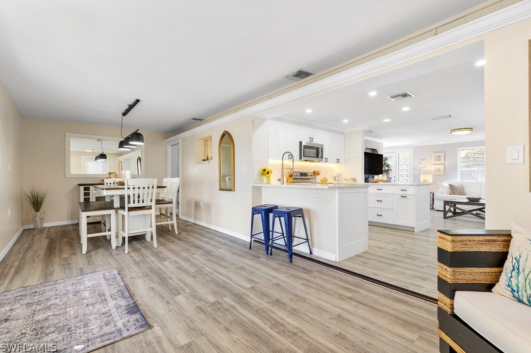 804 Entrada Dr, Fort Myers FL  33919-3212 exterior