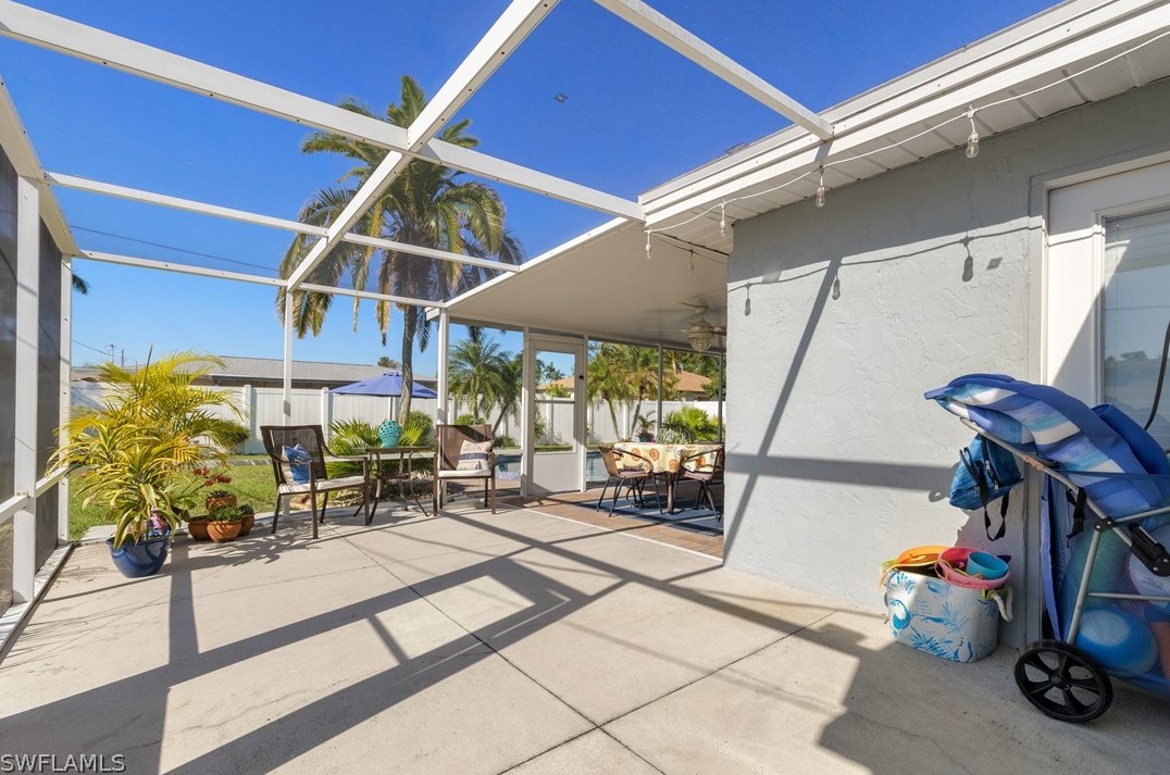 804 Entrada Dr, Fort Myers FL  33919-3212 exterior