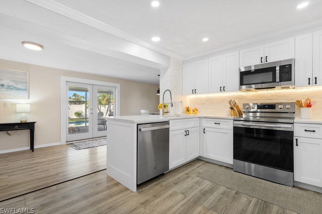 804 Entrada Dr, Fort Myers FL  33919-3212 exterior