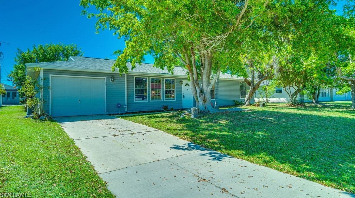 1822 Sw 2nd Ave, Cape Coral, FL 33991