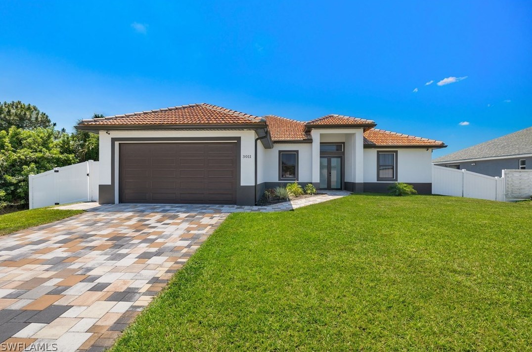 3011 4th St, Lehigh Acres, FL 33976-2500
