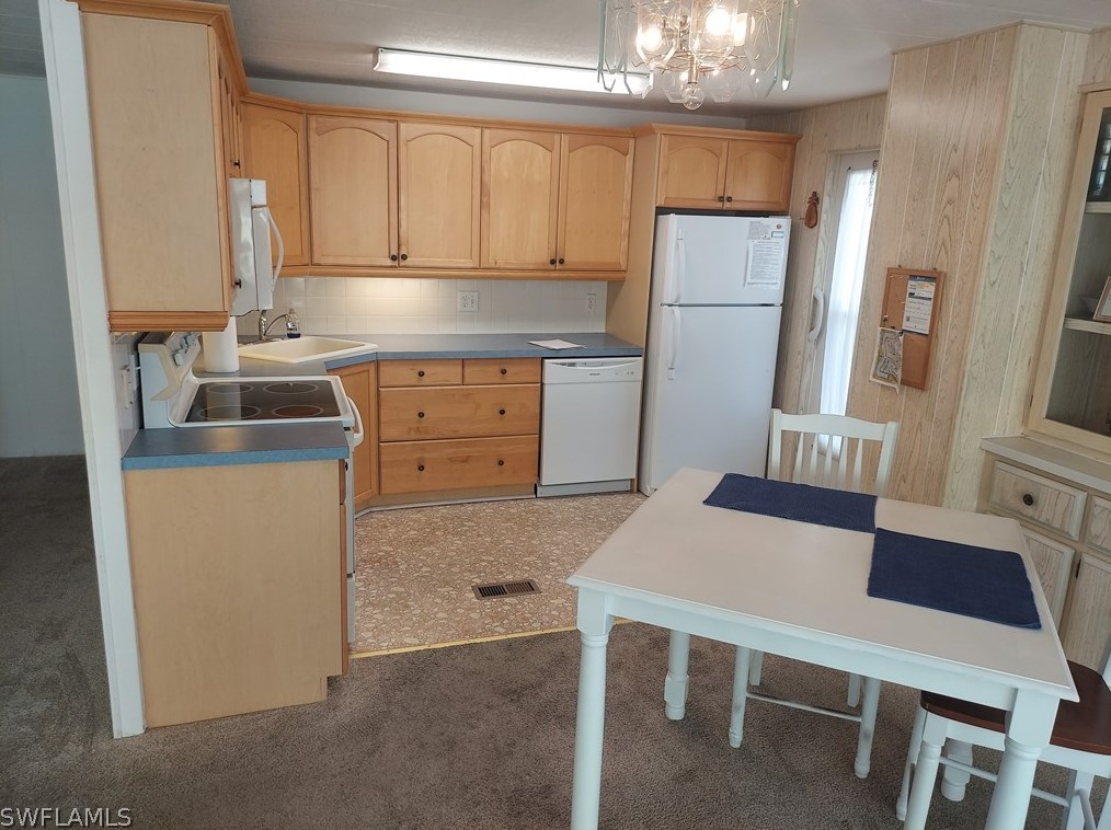 590 Boros Dr, Fort Myers, FL 33903-2604
