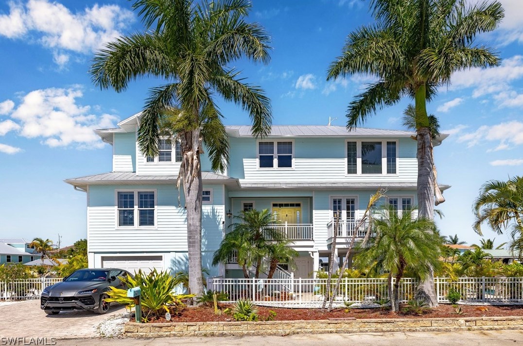 2656 Geary St, Cape Coral, FL 33993-9743