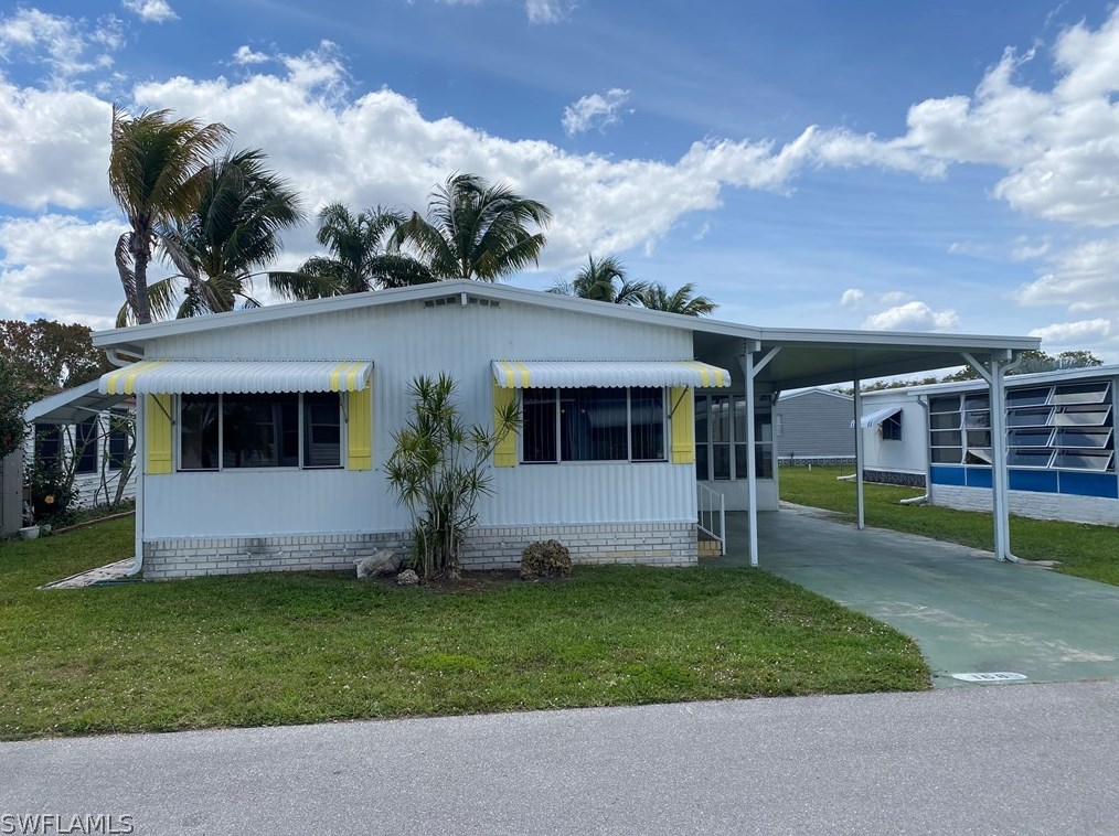 168 Siesta Ln, Fort Myers, FL 33905-4353