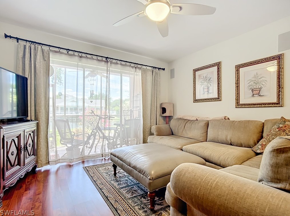 174 Pebble Shores Dr, Naples, FL 34110-9260