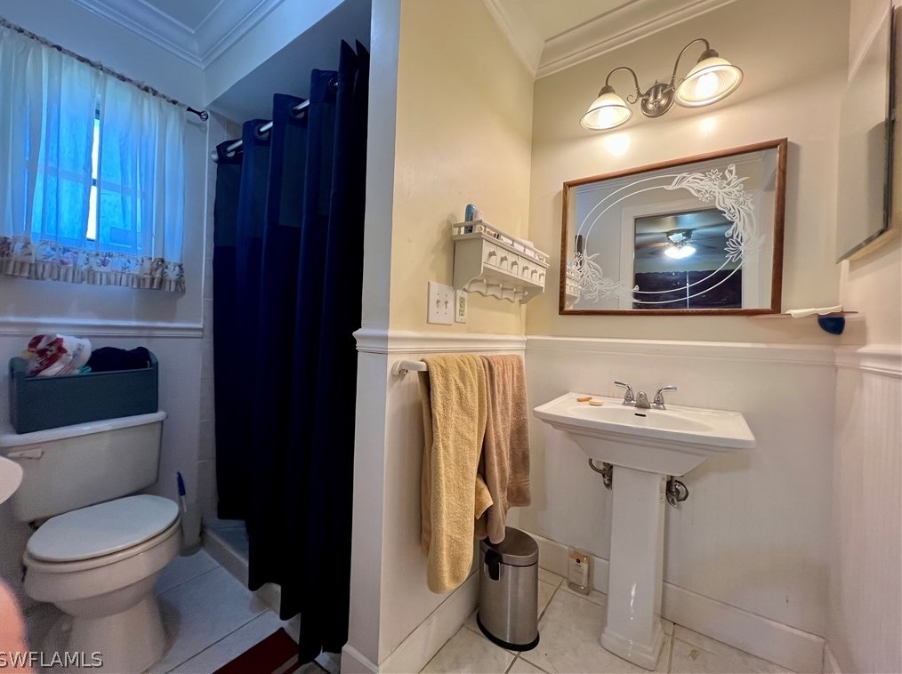 323 Edward Ave, Lehigh Acres FL 33936-0904 exterior