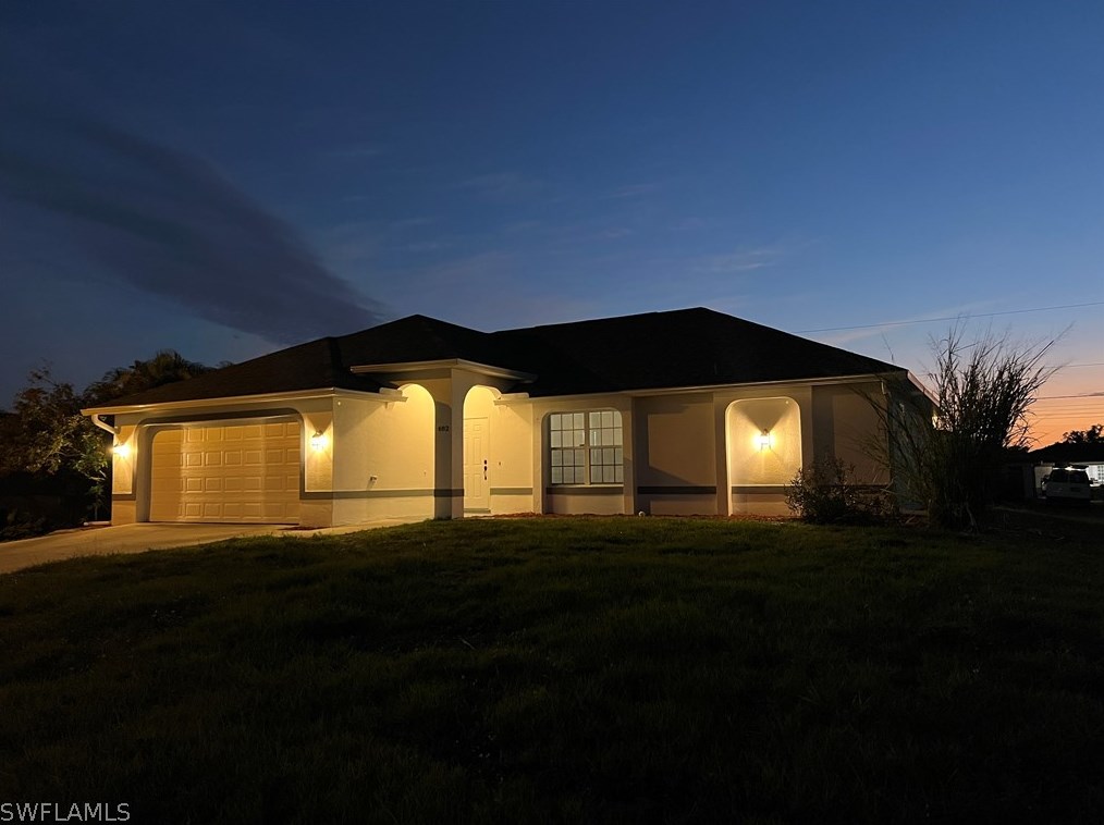 482 2nd Pl, Cape Coral, FL 33909-1907