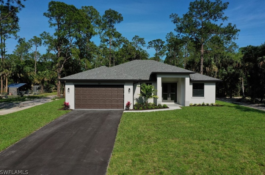 3614 68th Ave, Naples, FL 34120-2623