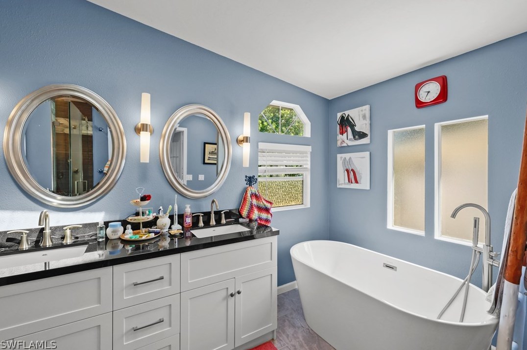 26192 Bonita Fairways Cir, Bonita Springs FL  34135-6555 exterior