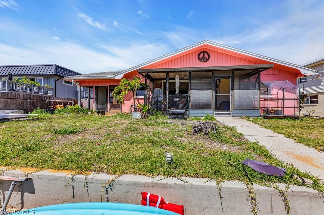 132-134 Tropical Shore Way, Fort Myers Beach, FL 33931