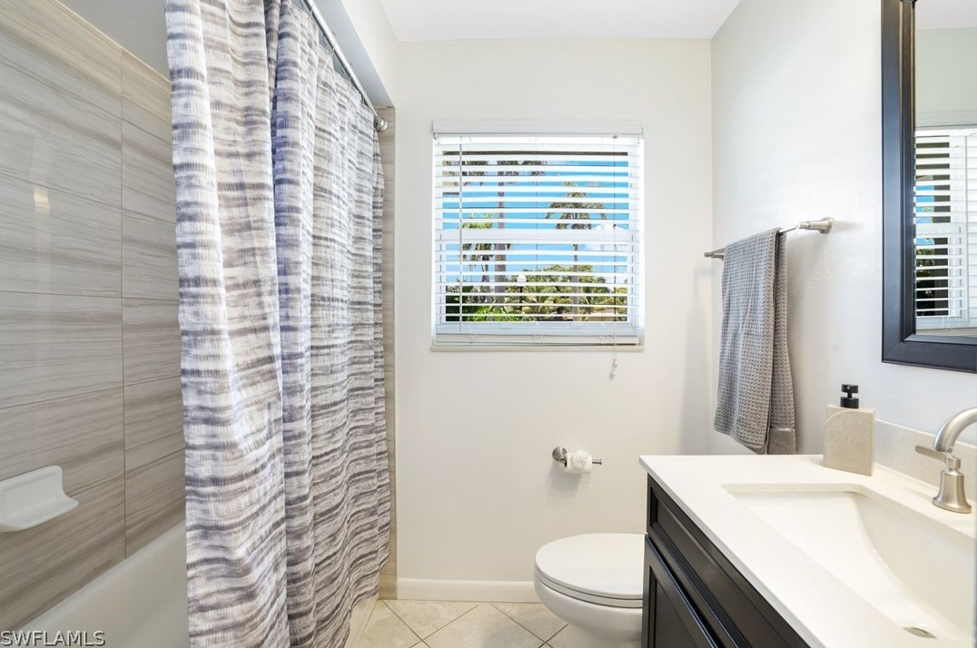 1281 Caloosa Dr, Fort Myers FL  33901-6715 exterior