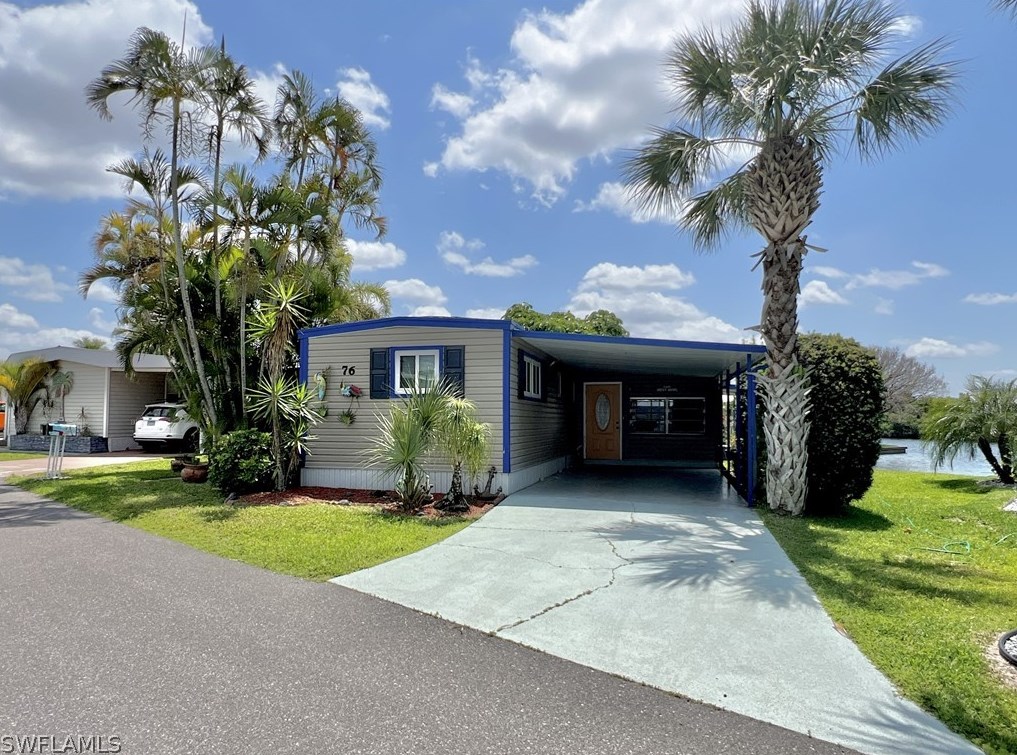 76 Sun Cir, Fort Myers, FL 33905-3141