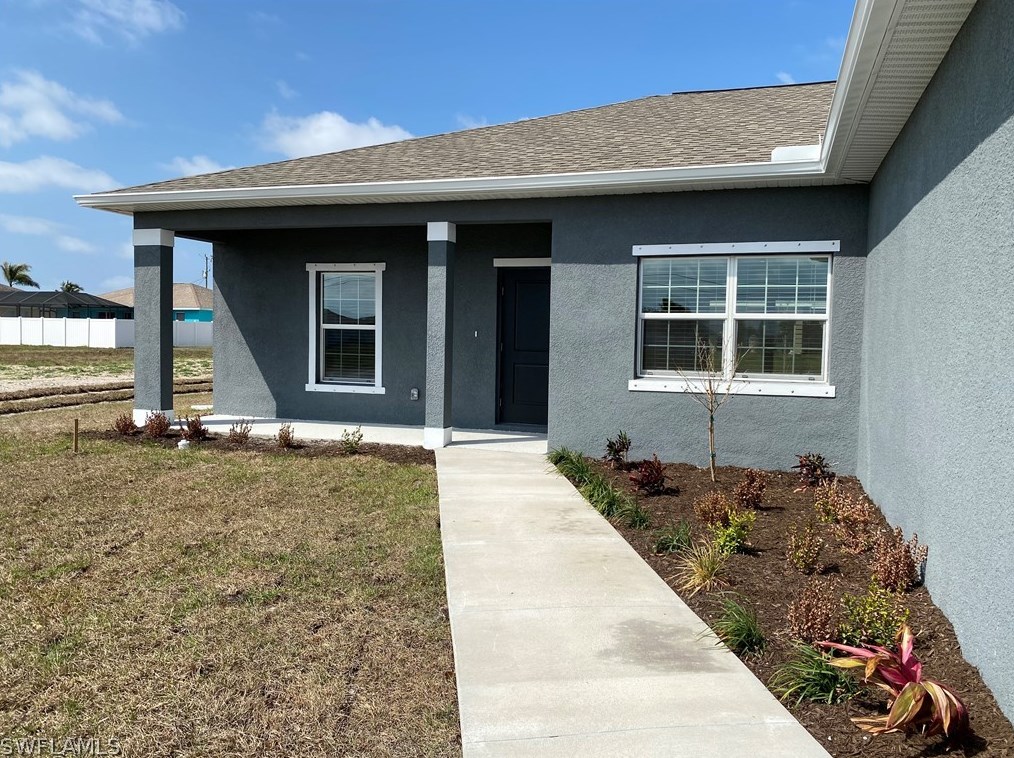 1404 Nelson Rd, Cape Coral, FL 33993-1408