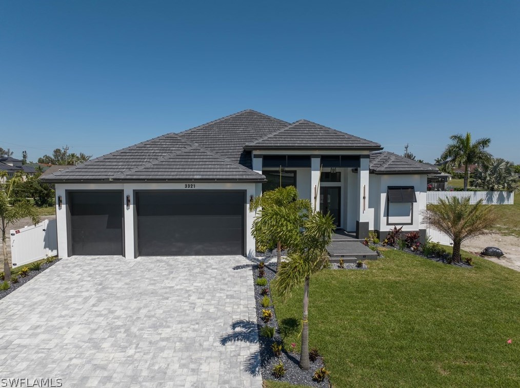 3321 3rd Ln, Cape Coral, FL 33991-1013