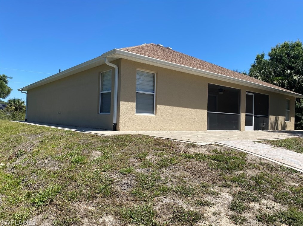 2615 26th St, Lehigh Acres, FL 33976-4018