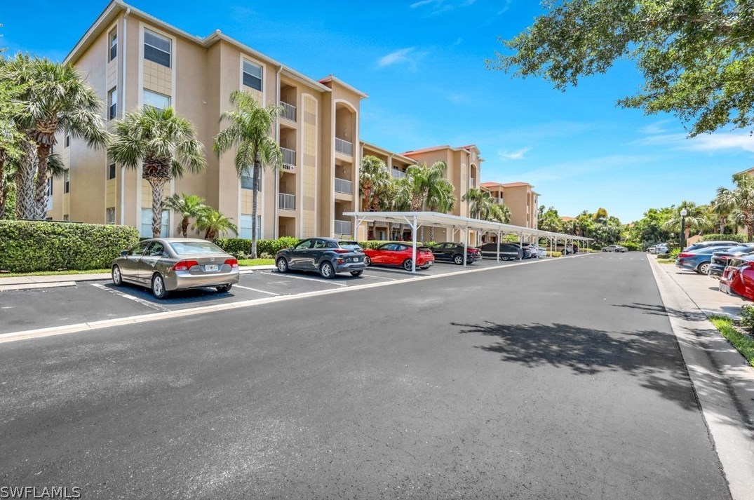 8261 Pathfinder Loop, Fort Myers FL  33919-8789 exterior