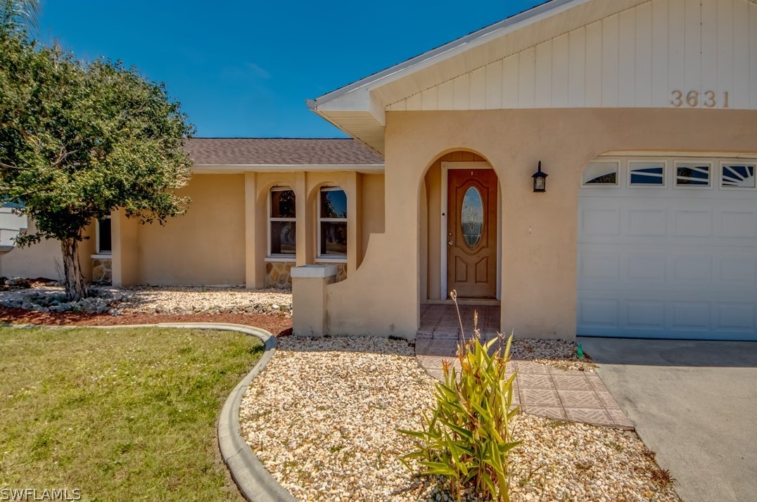 3631 6th Pl, Cape Coral, FL 33914-5318