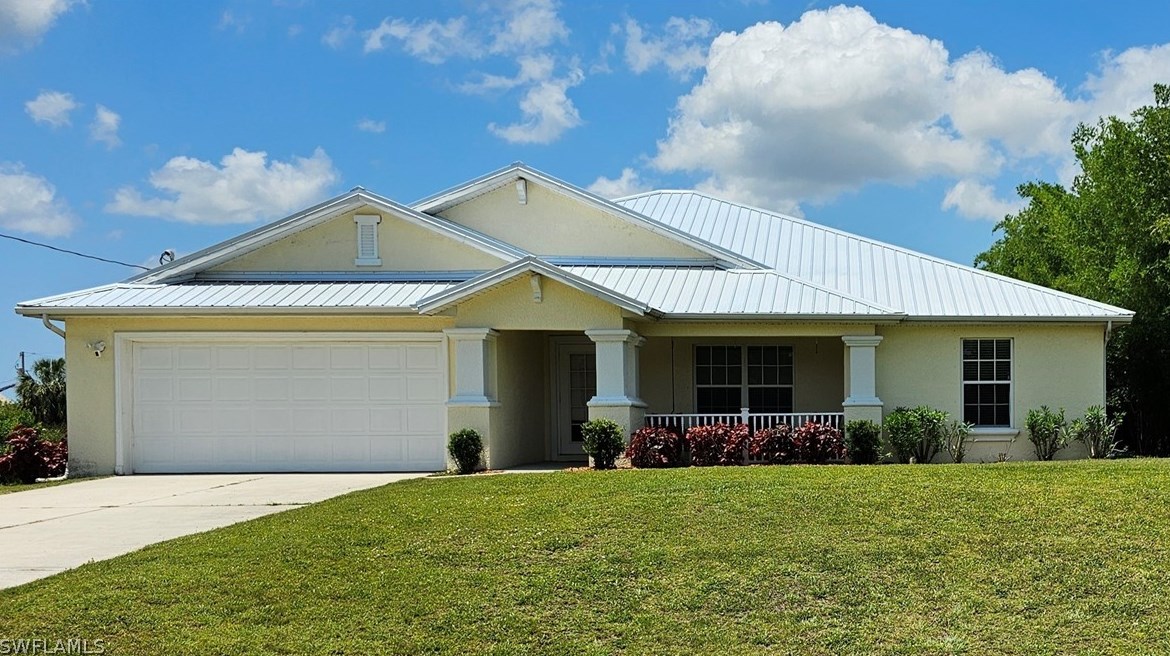 438 Piper Ave, Lehigh Acres, FL 33974-2405
