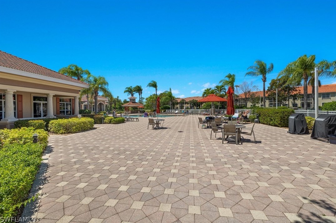 14051 Bently Cir, Fort Myers FL  33912-1991 exterior