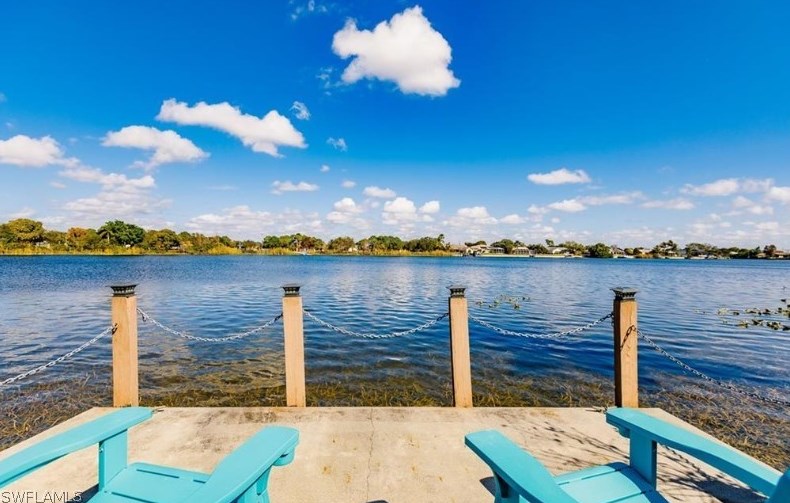 221 Se 6th St, Cape Coral, FL 33990