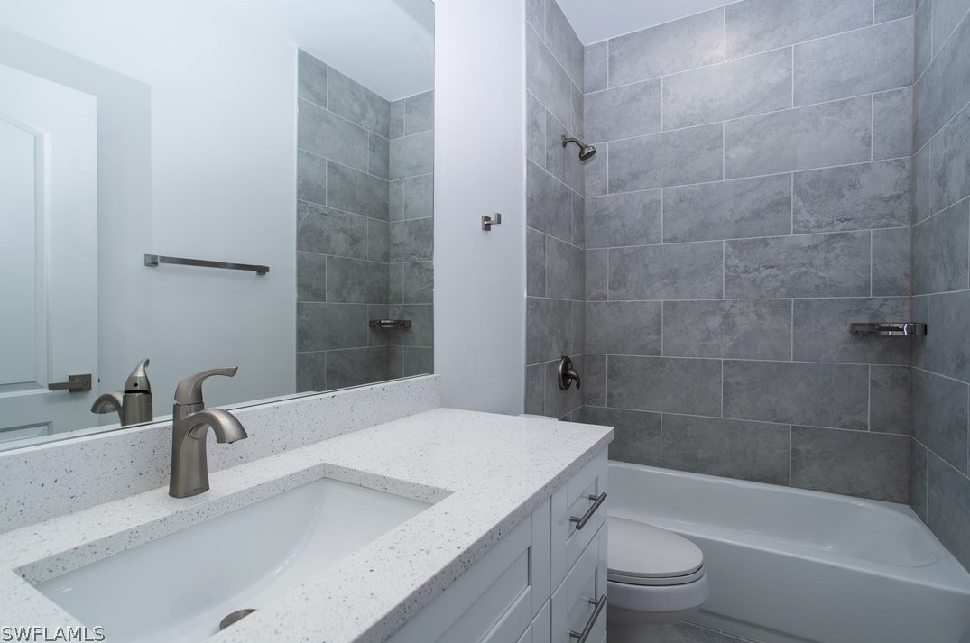 134 Francis Ave, Fort Myers FL  exterior