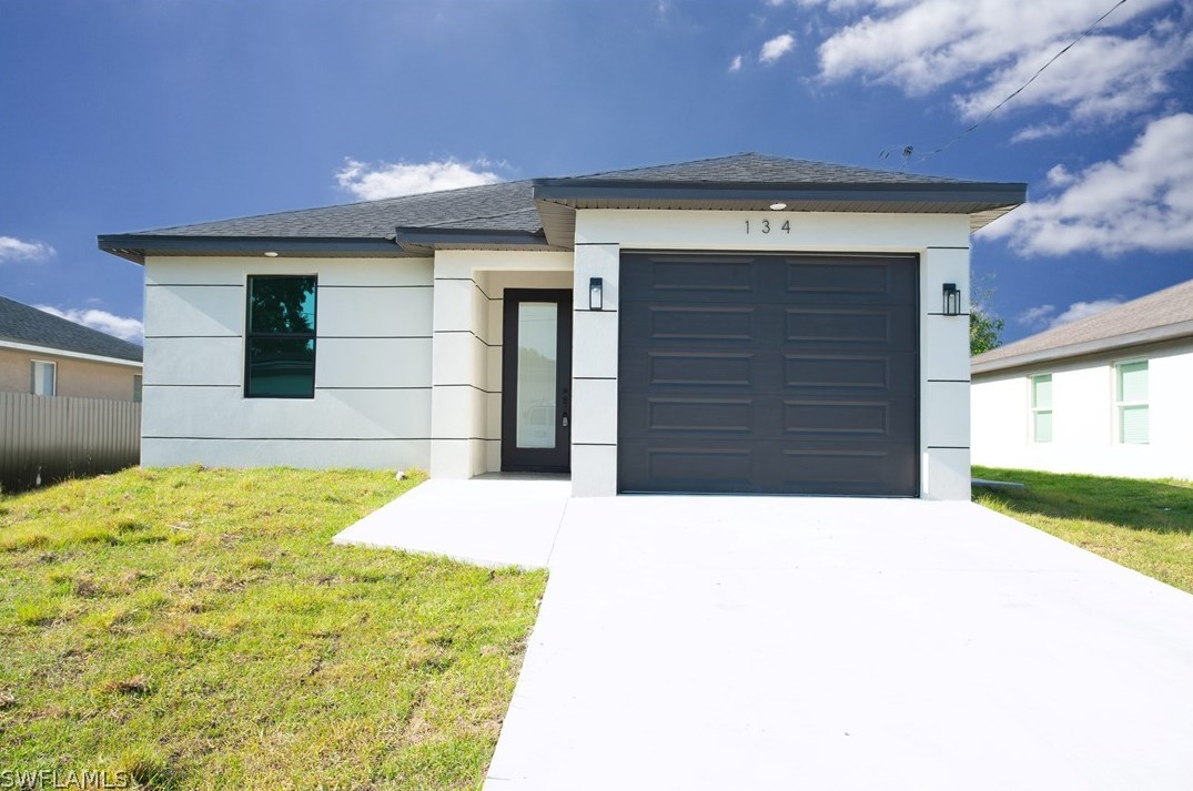 134 Francis Ave, Fort Myers, FL 33916-3609