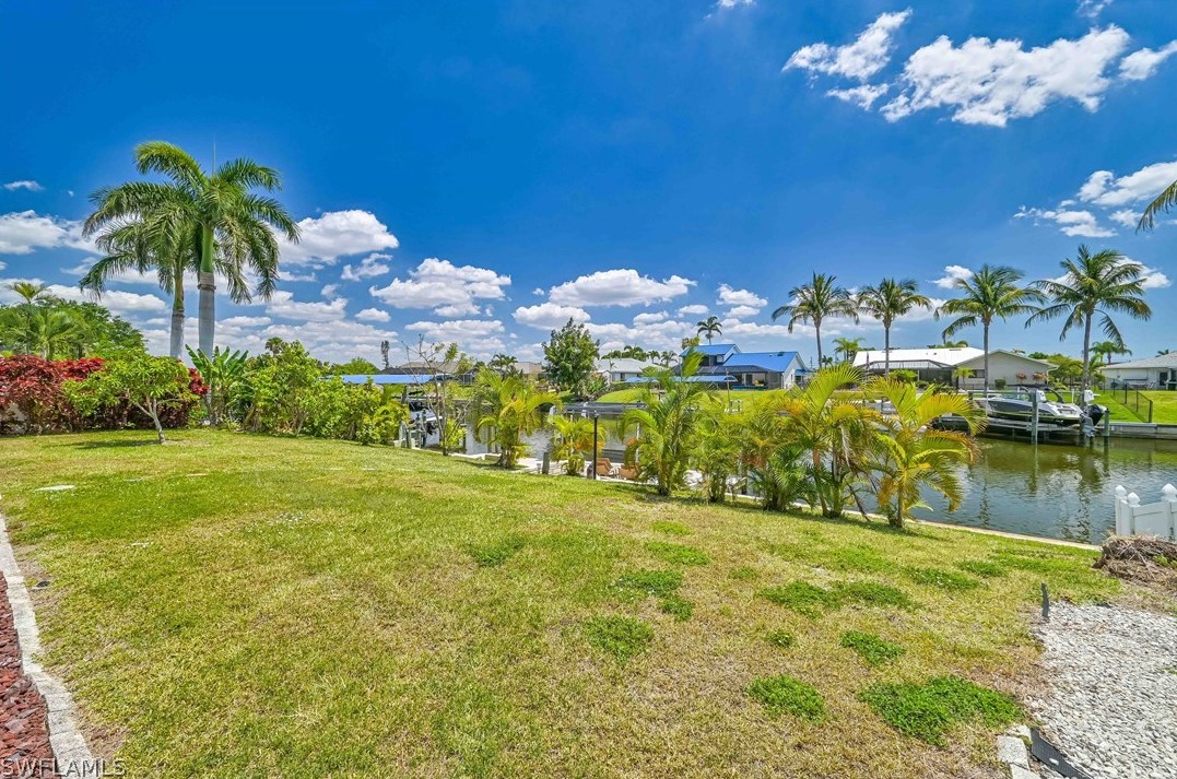 1118 20th St, Cape Coral FL  33990-4585 exterior