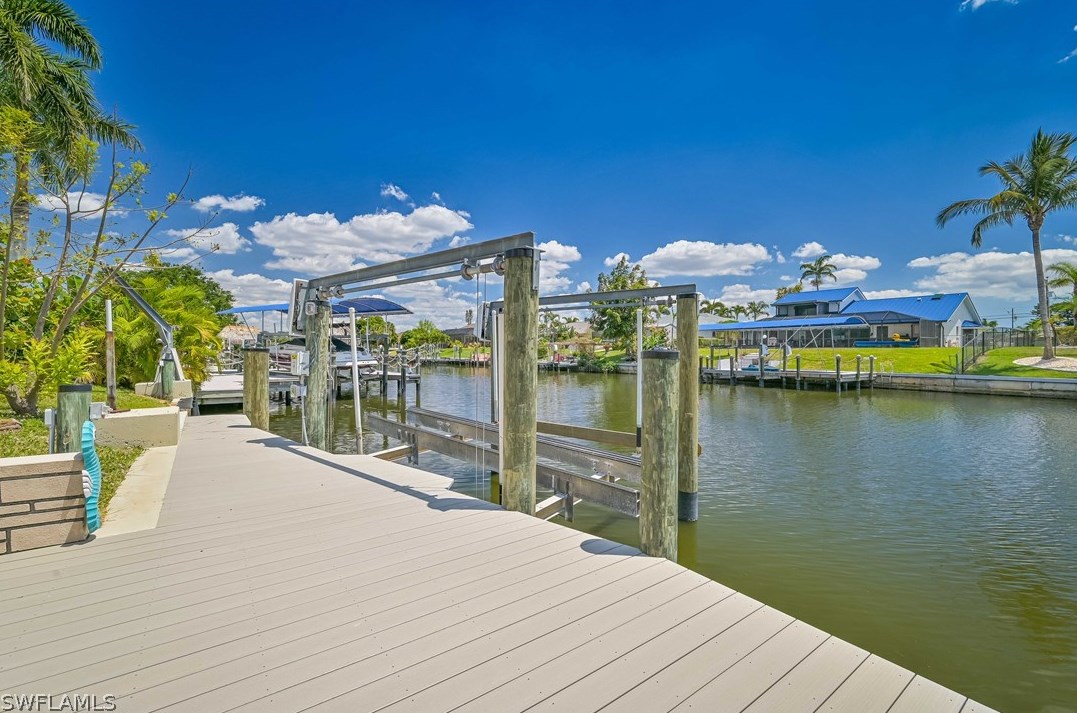 1118 20th St, Cape Coral FL  33990-4585 exterior