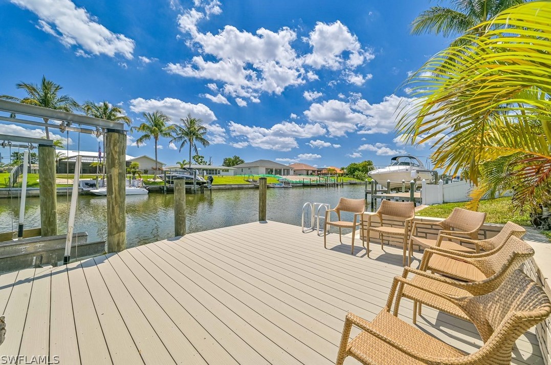 1118 20th St, Cape Coral FL  33990-4585 exterior