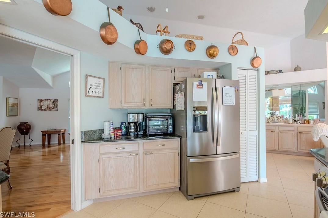 7181 Appleby Dr, Naples FL 34104-6502 exterior