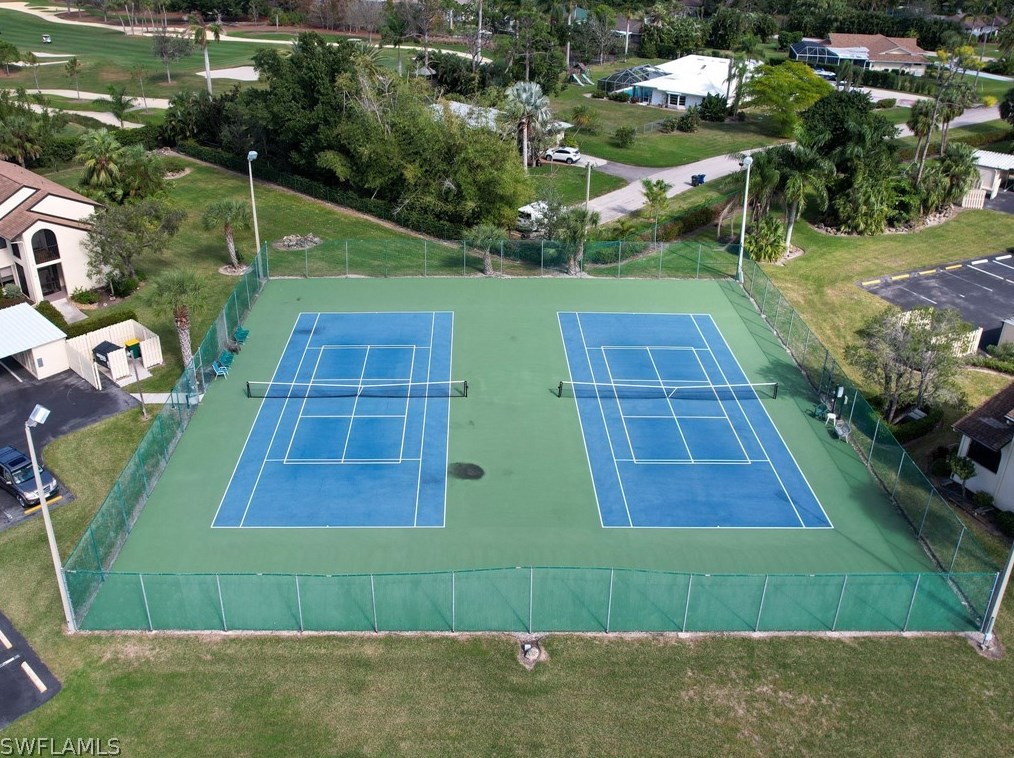 8287 Charter Club Cir, Fort Myers FL  33919-6821 exterior