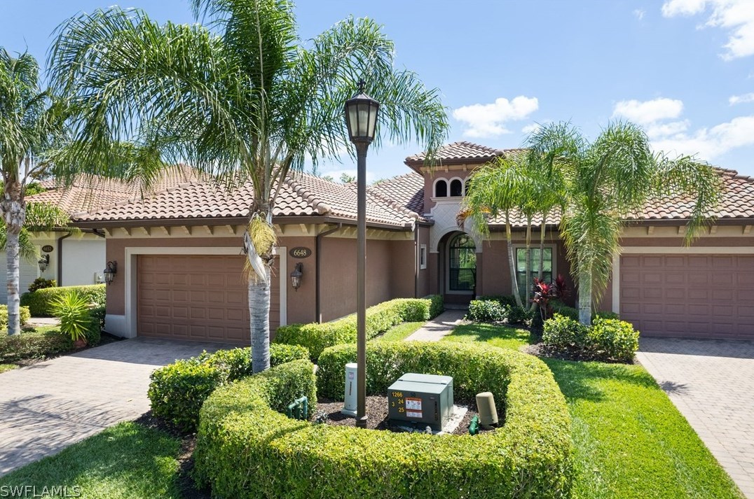 6648 Roma Way, Naples, FL 34113