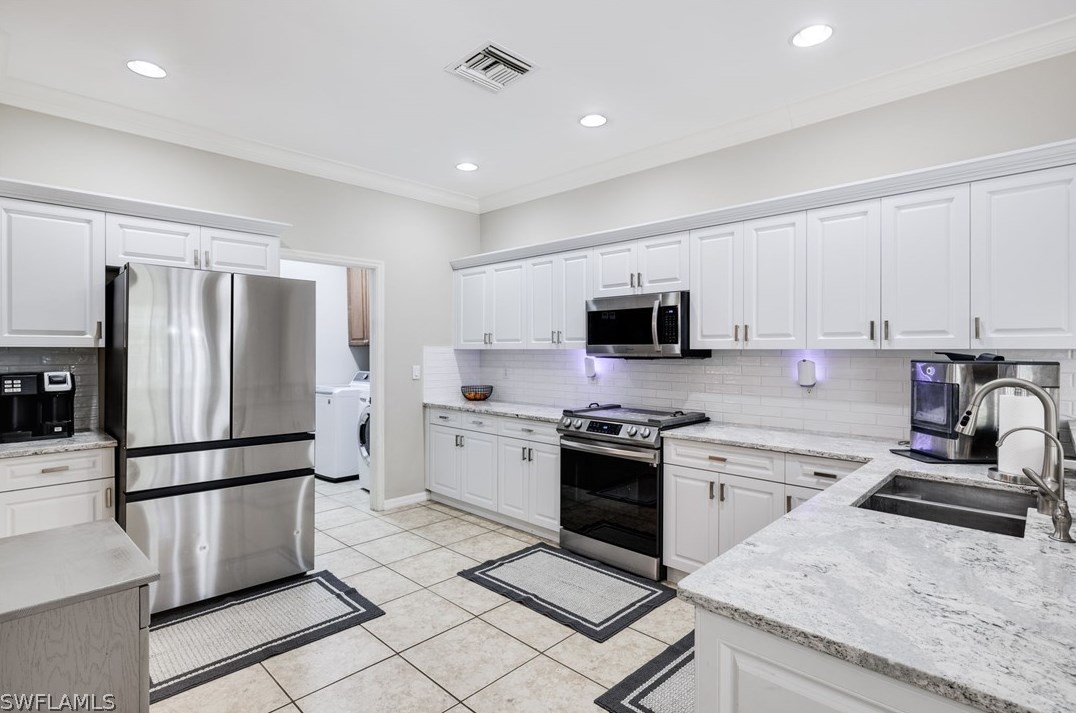 9634 Blue Stone Cir, Fort Myers, FL 33913