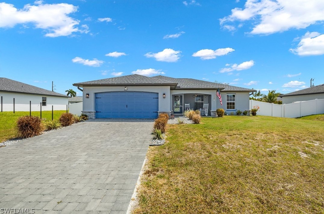 2627 4th Ave, Cape Coral, FL 33904-2765