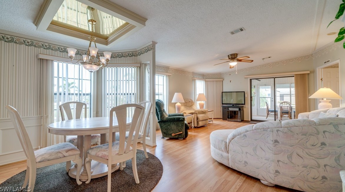 562 Horizon Dr, Fort Myers, FL 33903-7615