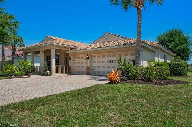 2531 Sawgrass Lake Ct, Cape Coral, FL 33909-2935