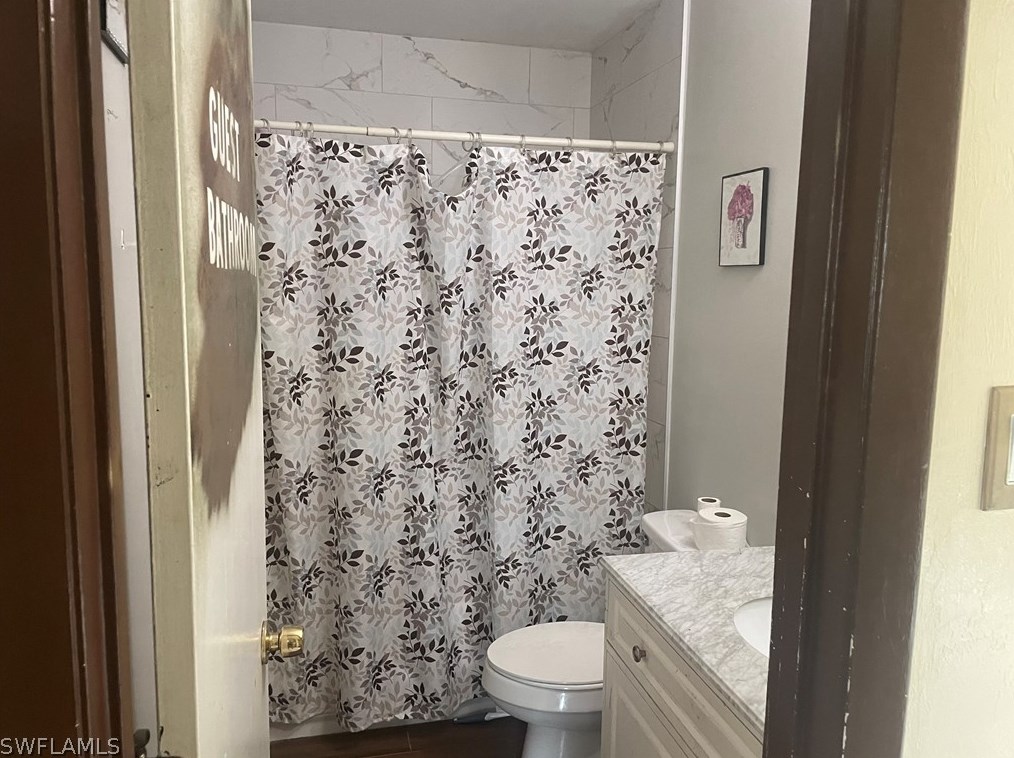 2123 6 Pl, Cape Coral FL  33990-0011 exterior