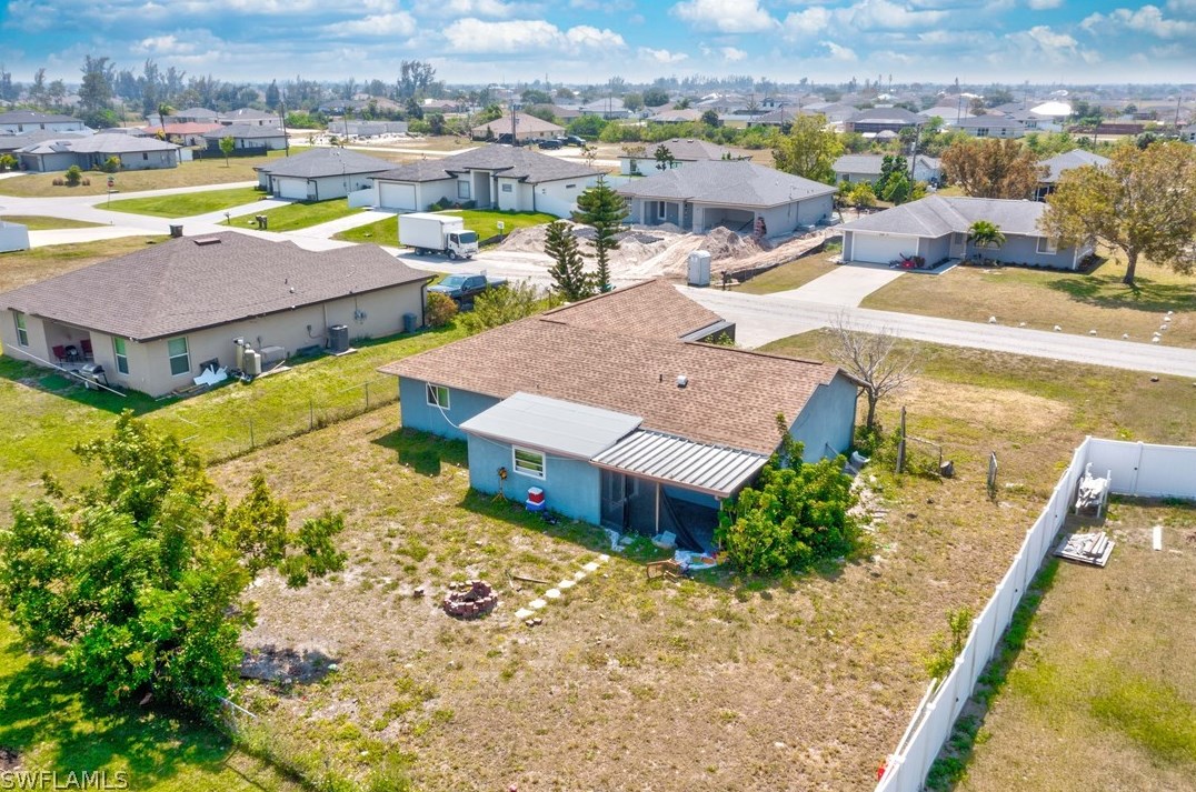 2123 6 Pl, Cape Coral FL  33990-0011 exterior