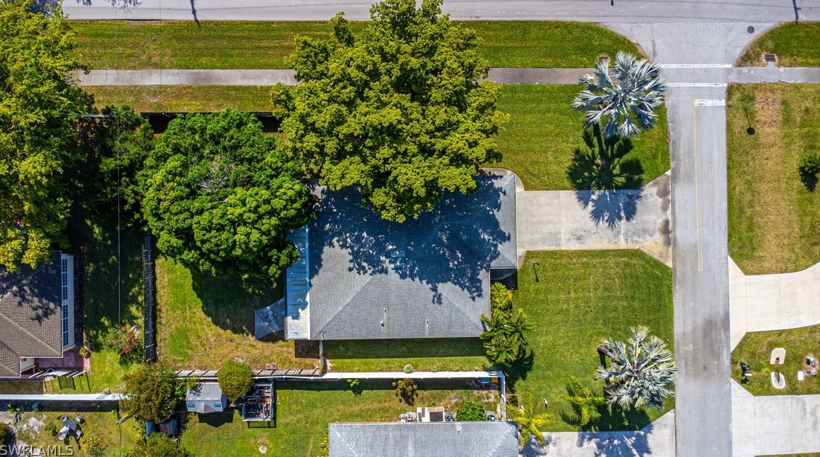 104 Johnnycake Dr, Naples FL 34110-1310 exterior