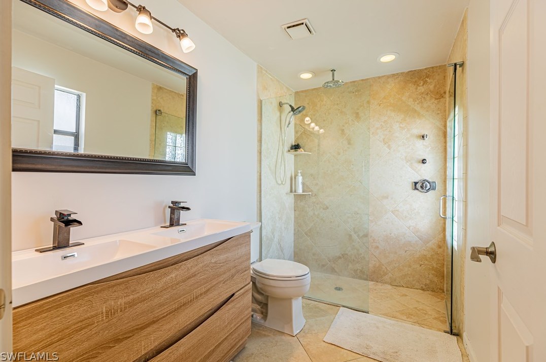 104 Johnnycake Dr, Naples FL 34110-1310 exterior