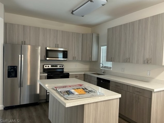 3322 Skyline Blvd, Cape Coral, FL 33914-5364